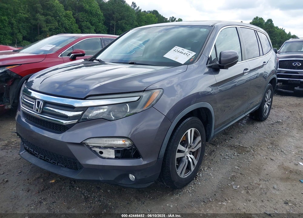 2017 HONDA PILOT VIN: 5FNYF6H77HB007143