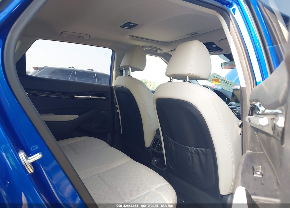2022 KIA SELTOS VIN: KNDERCAA8N7295996