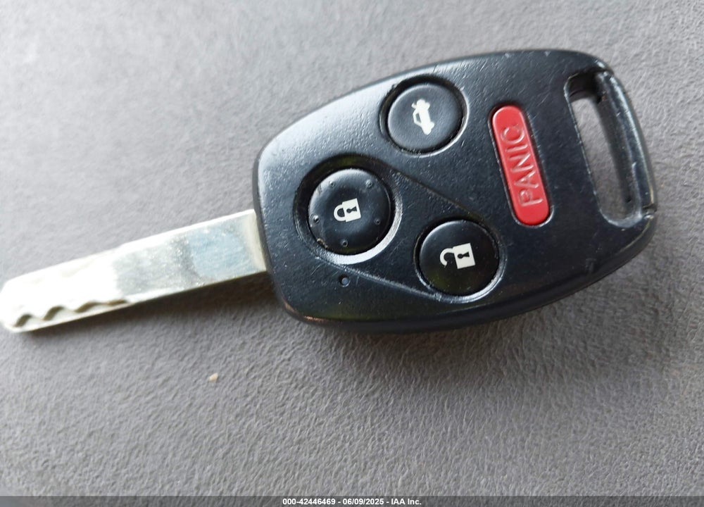 2009 HONDA ACCORD 2.4 LX VIN: 1HGCP26329A055533