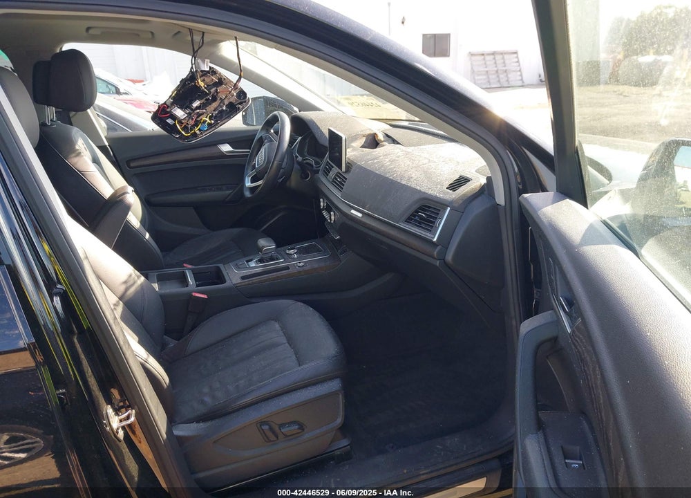 2018 AUDI Q5 2.0T PREMIUM VIN: WA1BNAFY8J2217406