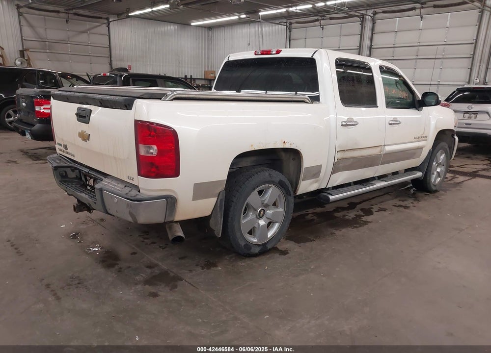 2011 CHEVROLET SILVERADO 1500 VIN: 3GCPKTE39BG329775