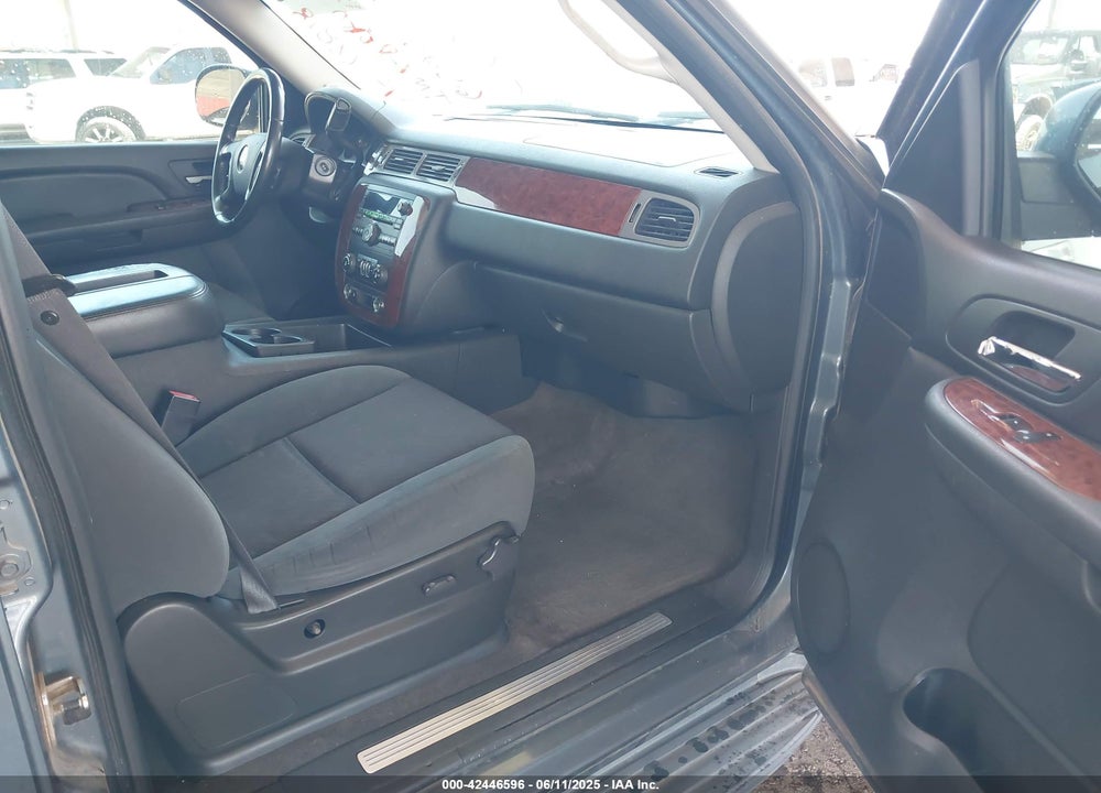 2009 CHEVROLET TAHOE LT1 VIN: 1GNFK23099J122818