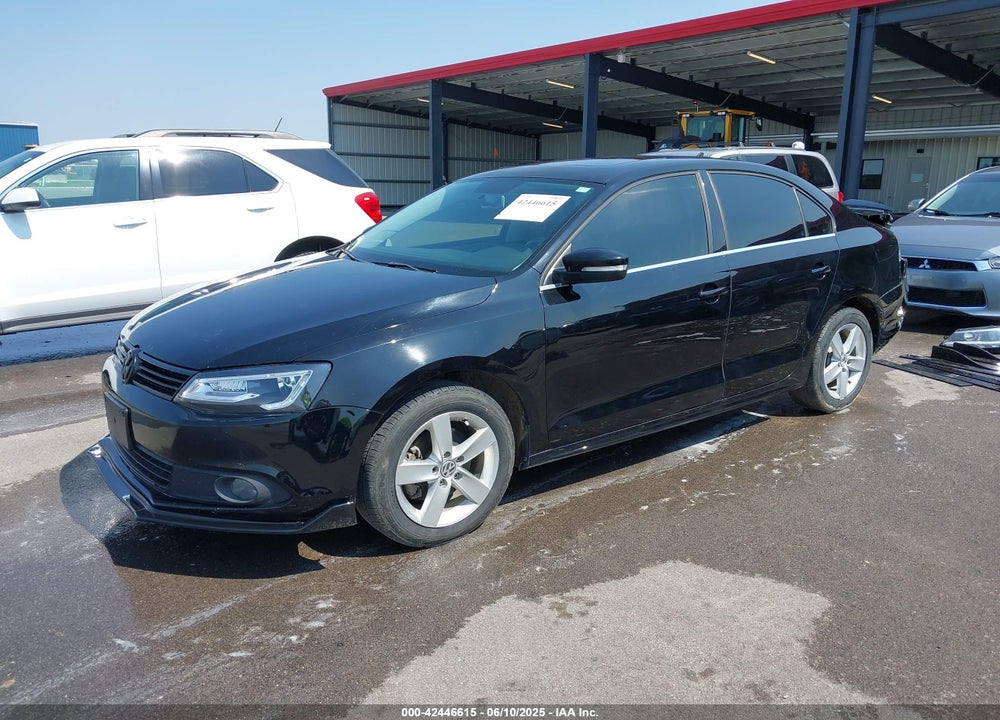 2011 VOLKSWAGEN JETTA VIN: 3VW3L7AJ6BM123447