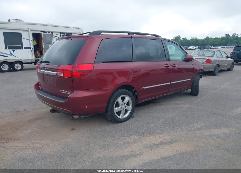 2005 TOYOTA SIENNA XLE LIMITED VIN: 5TDBA22C15S052900