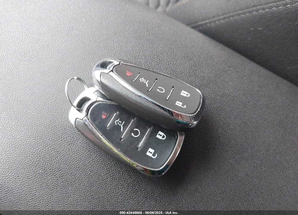 2019 CHEVROLET EQUINOX VIN: 3GNAXUEV4KL294379