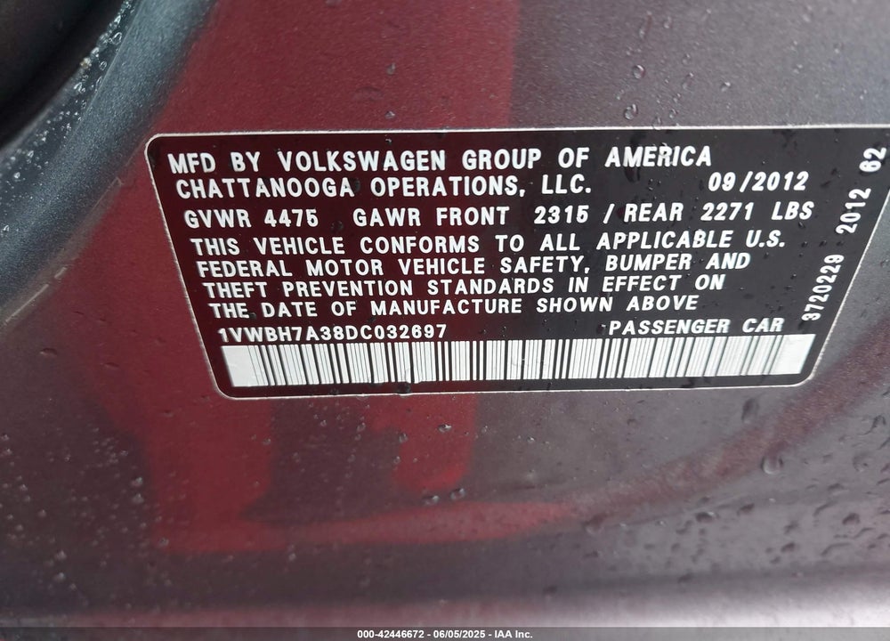2013 VOLKSWAGEN PASSAT VIN: 1VWBH7A38DC032697