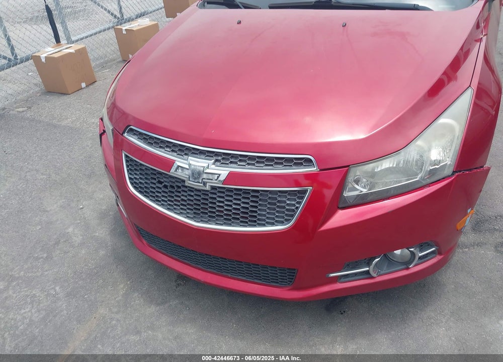 2014 CHEVROLET CRUZE VIN: 1G1PE5SB5E7320031