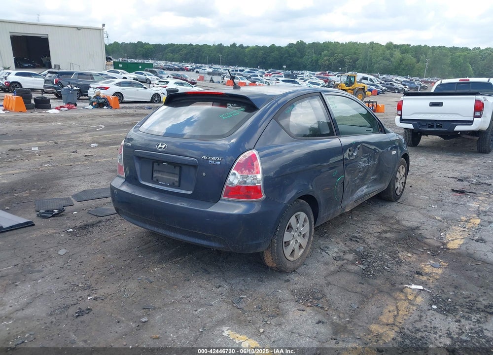 2010 HYUNDAI ACCENT VIN: KMHCM3AC8AU182130