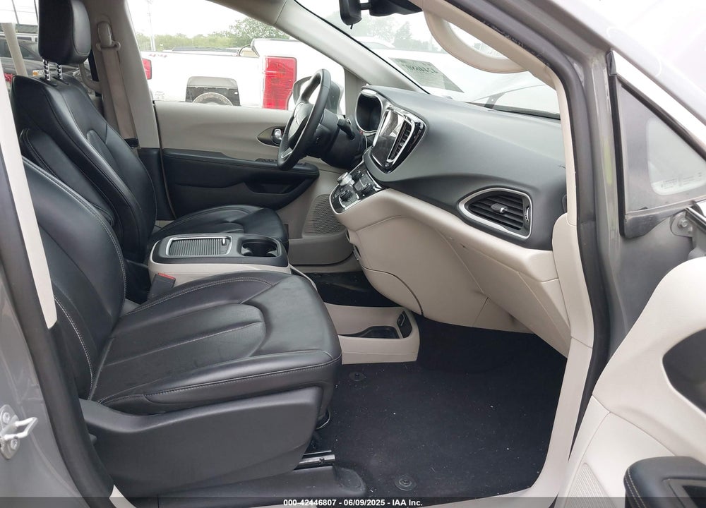 2023 CHRYSLER PACIFICA TOURING L VIN: 2C4RC1BG6PR532996