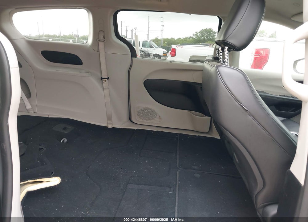 2023 CHRYSLER PACIFICA TOURING L VIN: 2C4RC1BG6PR532996