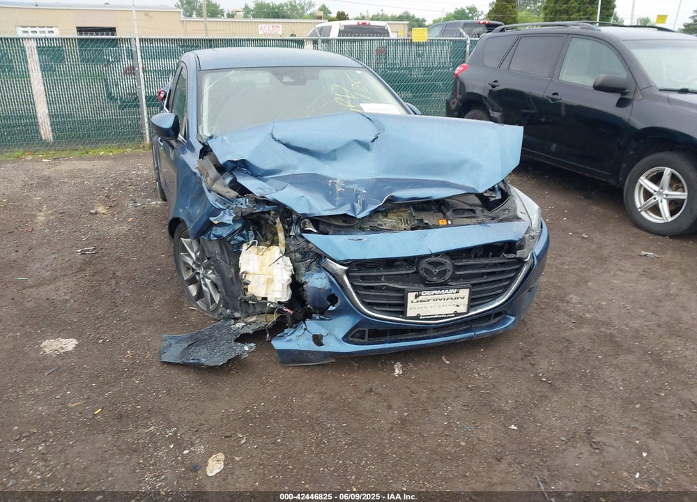 2018 MAZDA 3 TOURING VIN: 3MZBN1V34JM169548
