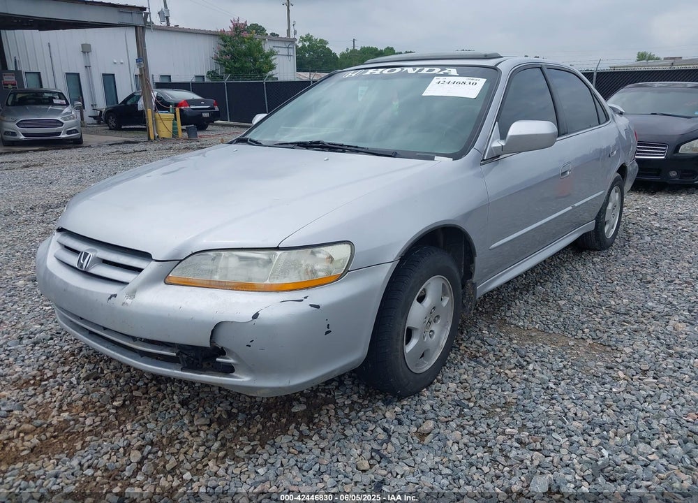 2002 HONDA ACCORD 3.0 EX VIN: 1HGCG16562A084499
