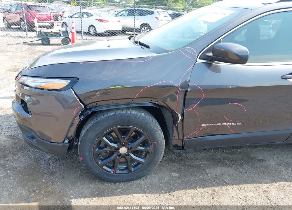 2015 JEEP CHEROKEE VIN: 1C4PJMCB1FW795128