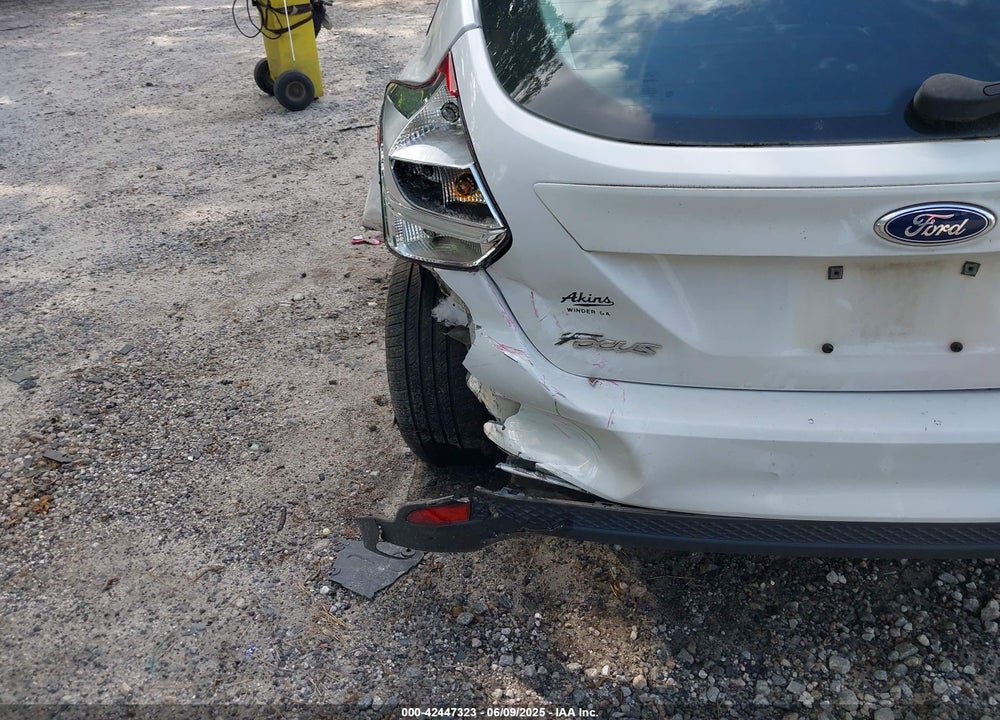 2013 FORD FOCUS VIN: 1FADP3K2XDL124882