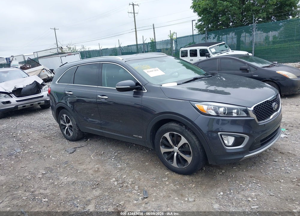 2016 KIA SORENTO 3.3L EX VIN: 5XYPHDA52GG161074