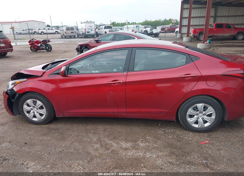 2016 HYUNDAI ELANTRA SE VIN: 5NPDH4AE8GH665785