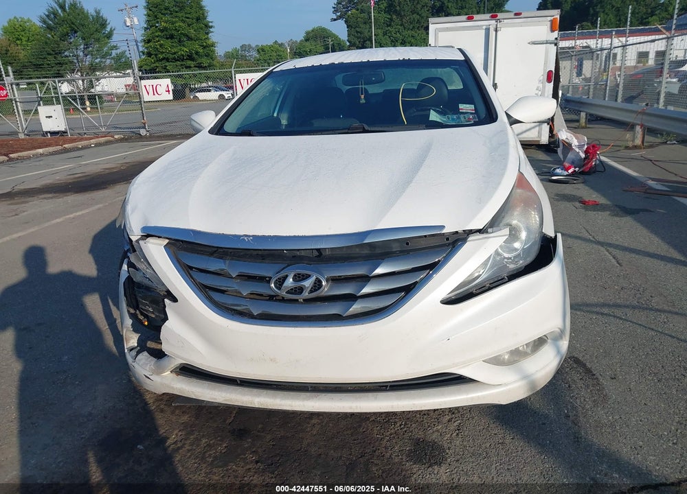 2011 HYUNDAI SONATA VIN: 5NPEC4AC6BH300046