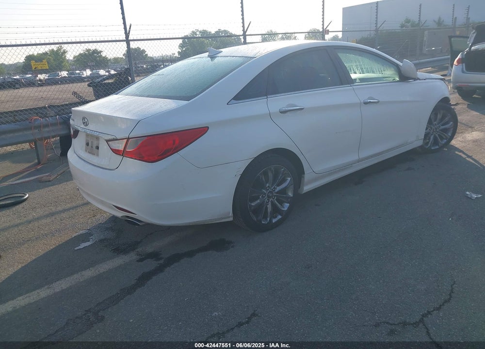2011 HYUNDAI SONATA VIN: 5NPEC4AC6BH300046
