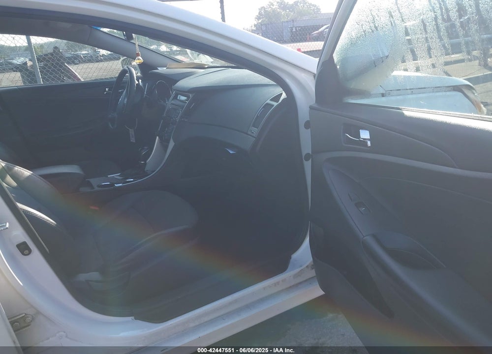 2011 HYUNDAI SONATA VIN: 5NPEC4AC6BH300046