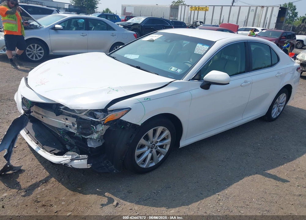 2018 TOYOTA CAMRY VIN: 4T1B11HKXJU069544
