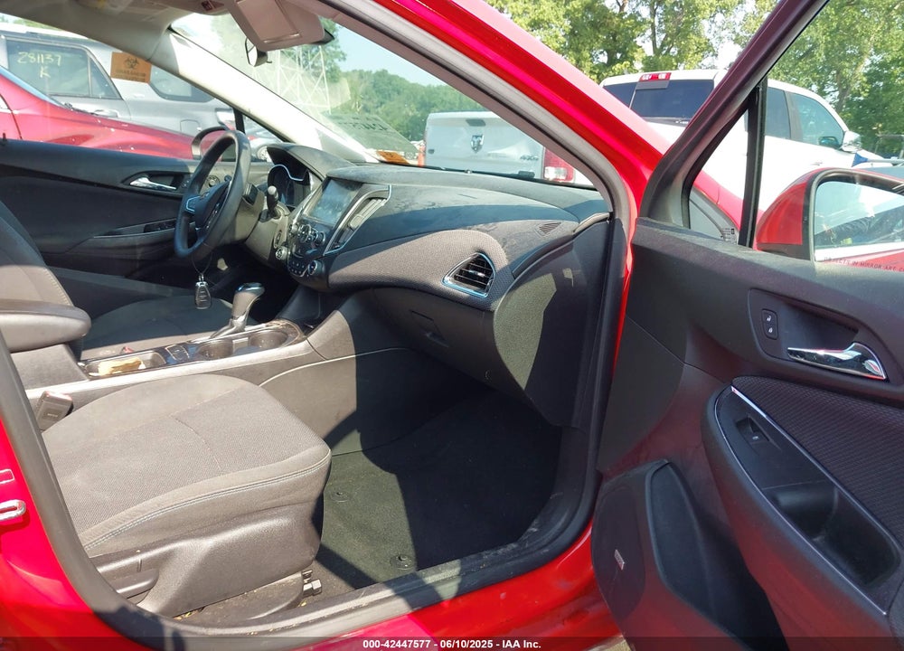 2017 CHEVROLET CRUZE VIN: 1G1BE5SM1H7124801