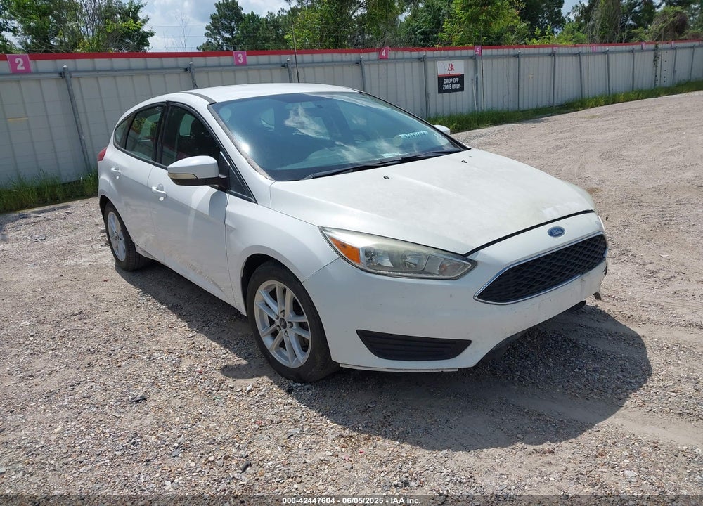 2015 FORD FOCUS SE VIN: 1FADP3K23FL222722