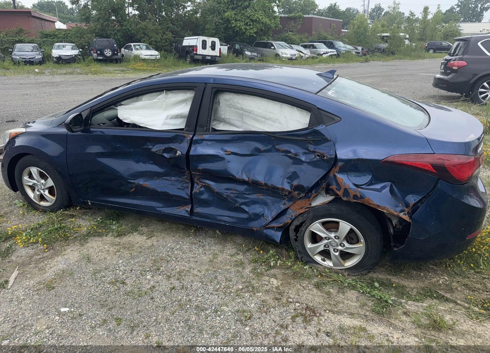 2015 HYUNDAI ELANTRA VIN: 5NPDH4AE5FH606126