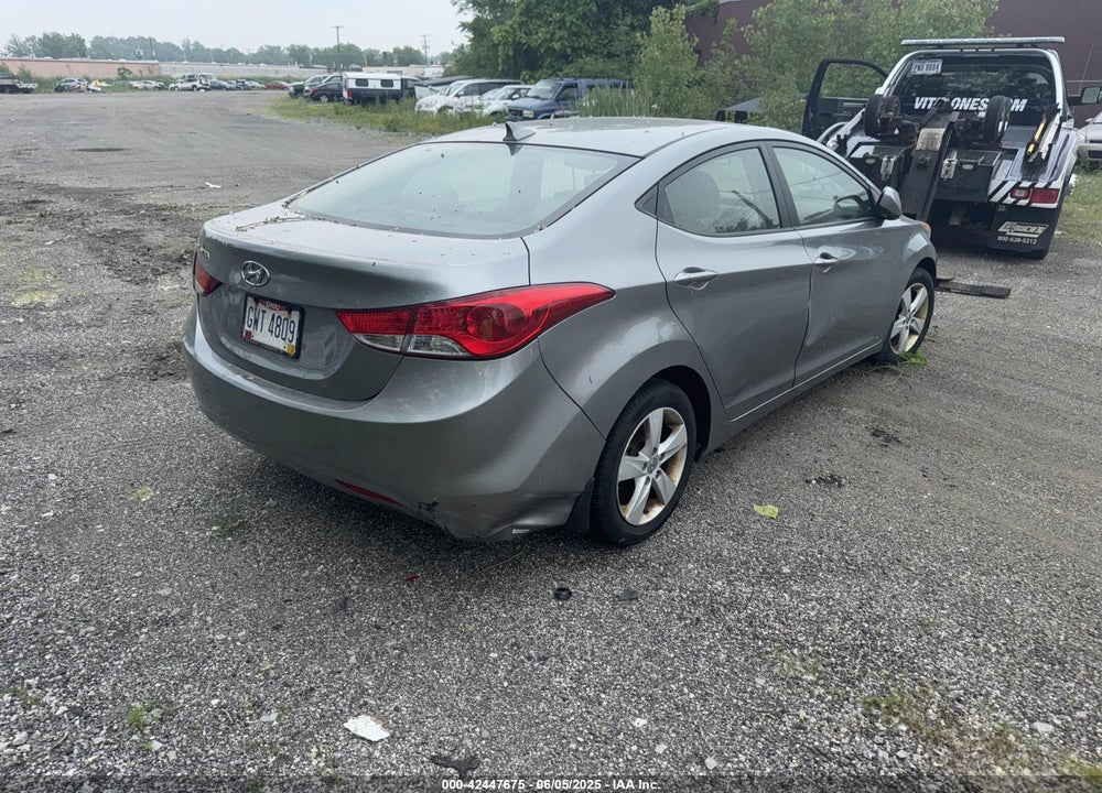2013 HYUNDAI ELANTRA GLS VIN: KMHDH4AE2DU931783