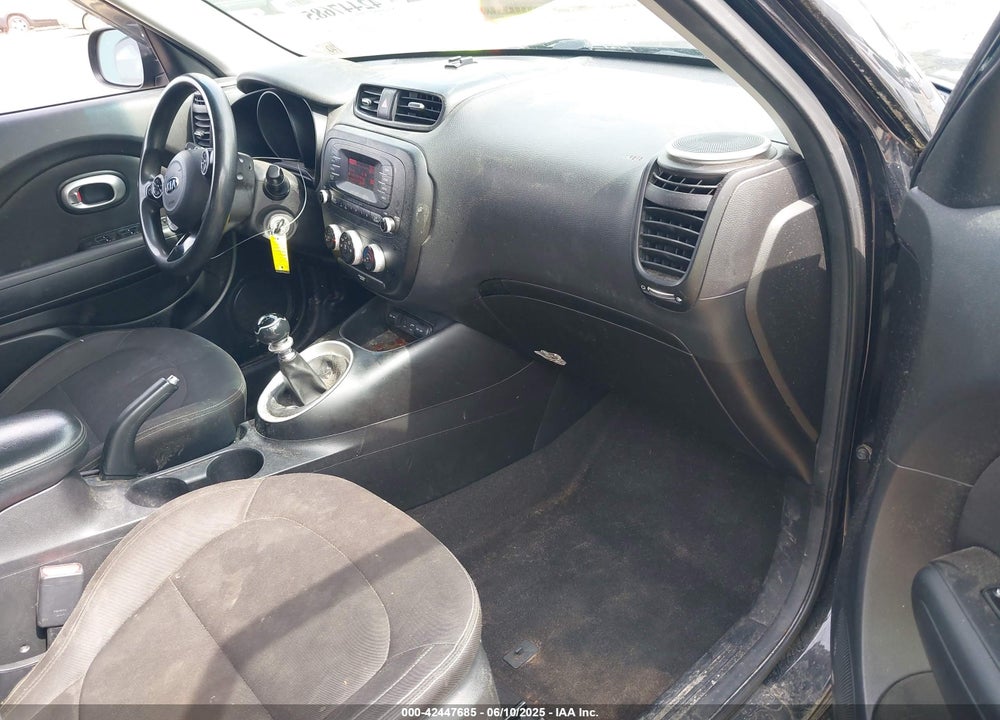 2016 KIA SOUL VIN: KNDJN2A26G7284737