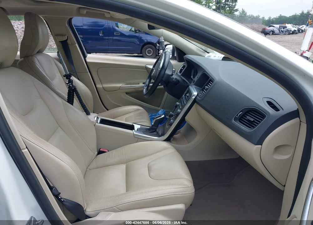 2014 VOLVO S60 VIN: YV1612FS6E2273932