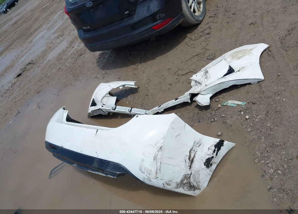 2019 TOYOTA COROLLA VIN: 2T1BURHE7KC216065