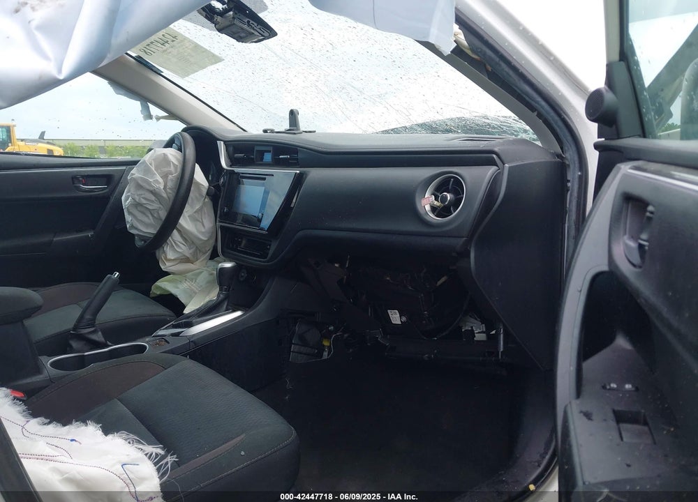 2019 TOYOTA COROLLA VIN: 2T1BURHE7KC216065