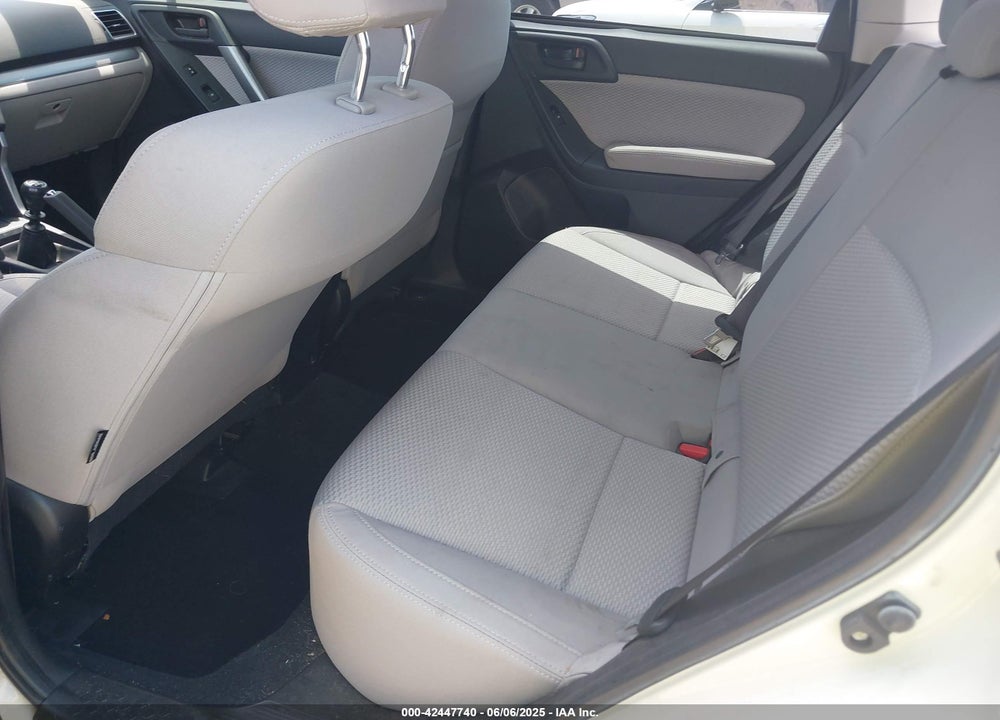 2018 SUBARU FORESTER VIN: JF2SJAAC0JG456885
