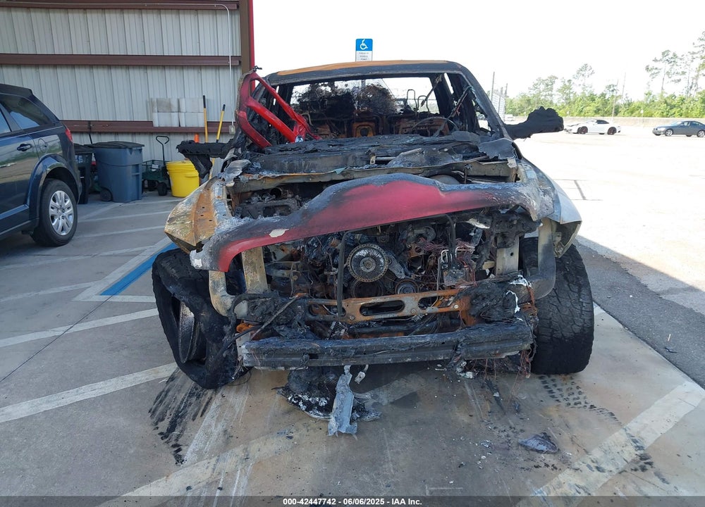 2015 RAM 1500 VIN: 1C6RR6MT5FS512328