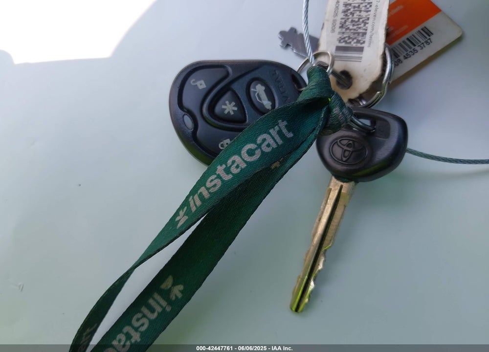 2004 TOYOTA RAV4 VIN: JTEGD20V740022654