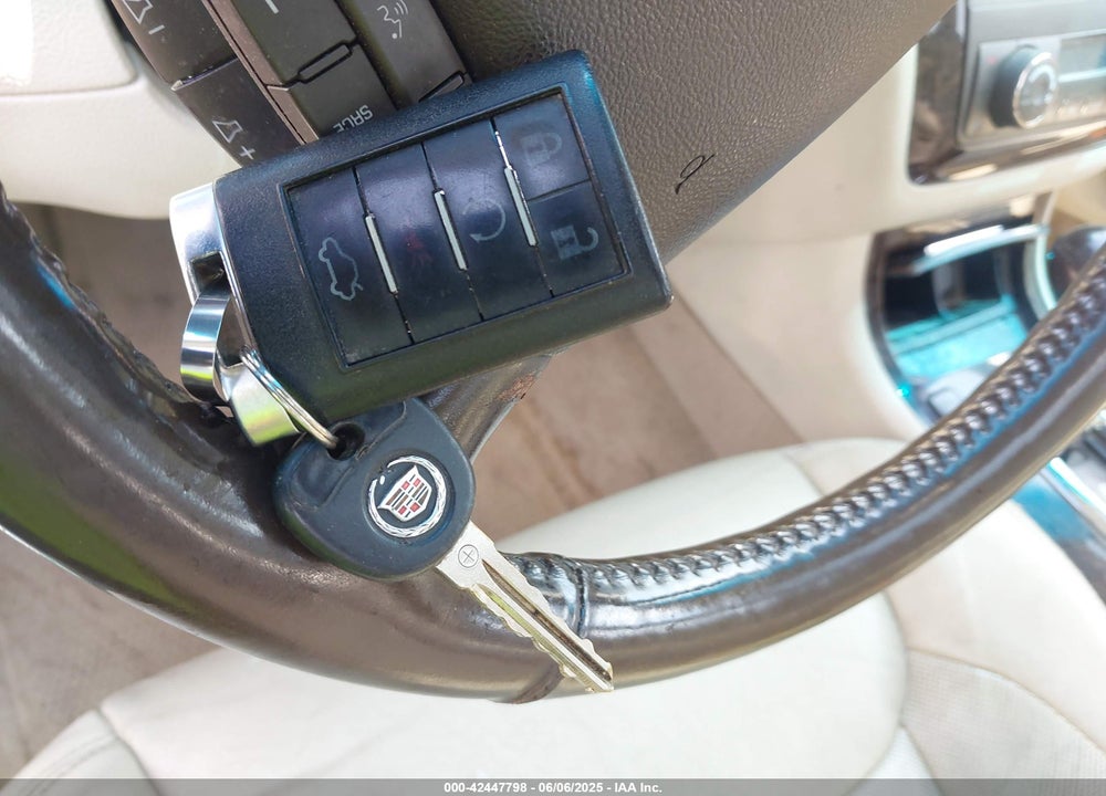 2008 CADILLAC DTS VIN: 1G6KD57Y18U207882