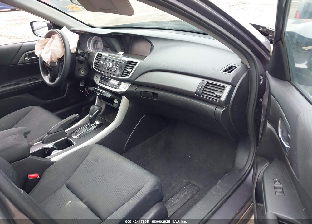 2015 HONDA ACCORD LX VIN: 1HGCR2F37FA200720