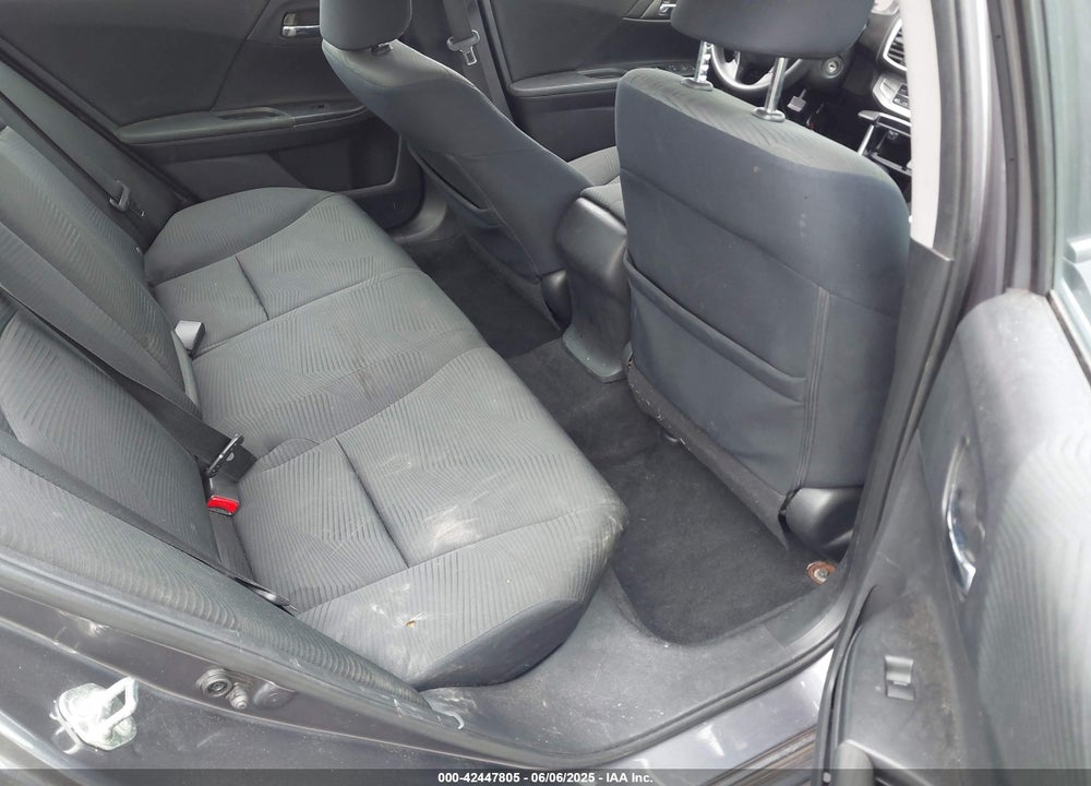 2015 HONDA ACCORD LX VIN: 1HGCR2F37FA200720