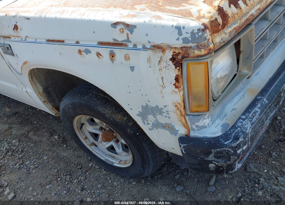 1989 CHEVROLET S TRUCK S10 VIN: 1GCBS14E6K2243348