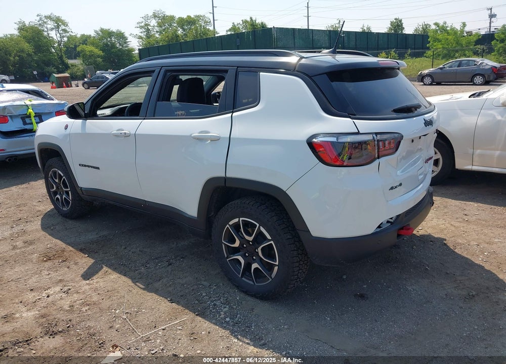 2024 JEEP COMPASS TRAILHAWK 4X4 VIN: 3C4NJDDN2RT149493