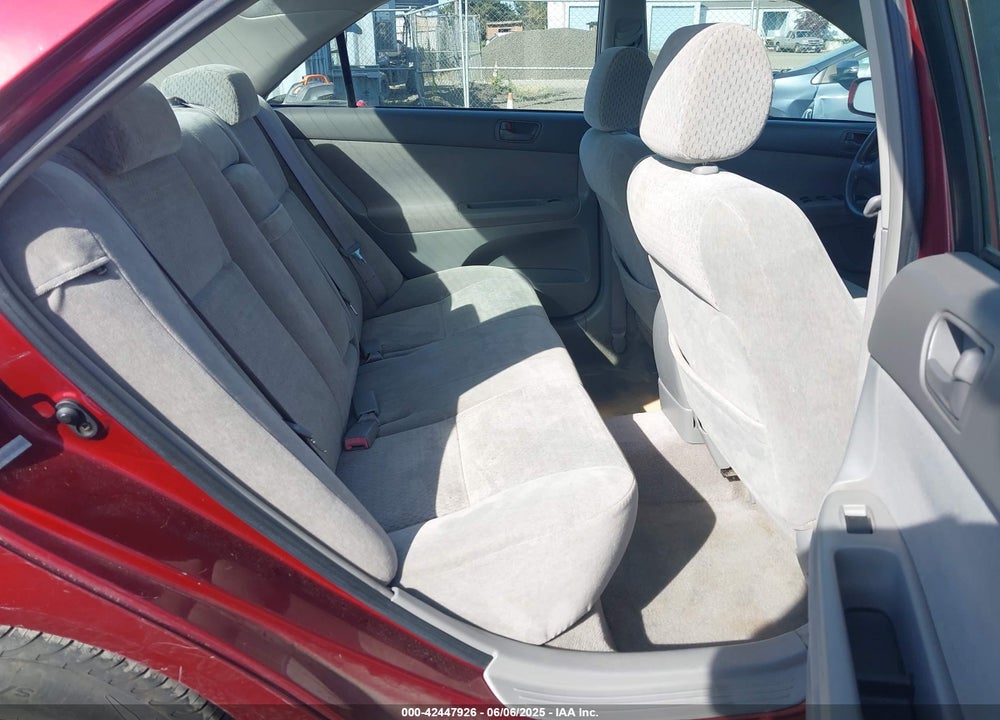 2002 TOYOTA CAMRY LE VIN: JTDBE32K520134824