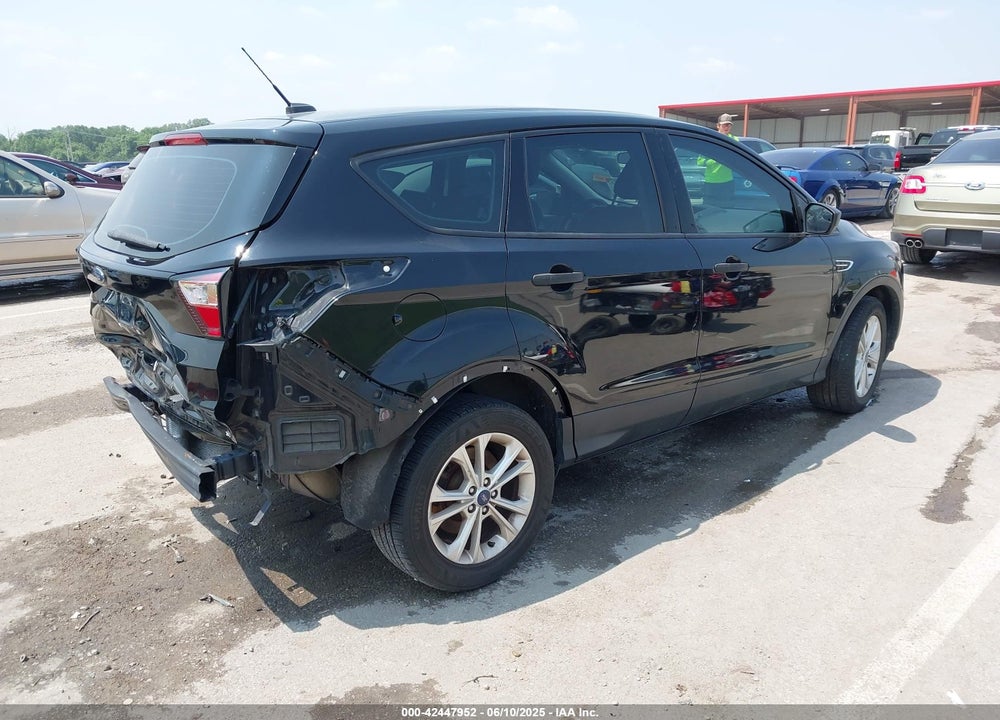 2018 FORD ESCAPE VIN: 1FMCU0F78JUB60610