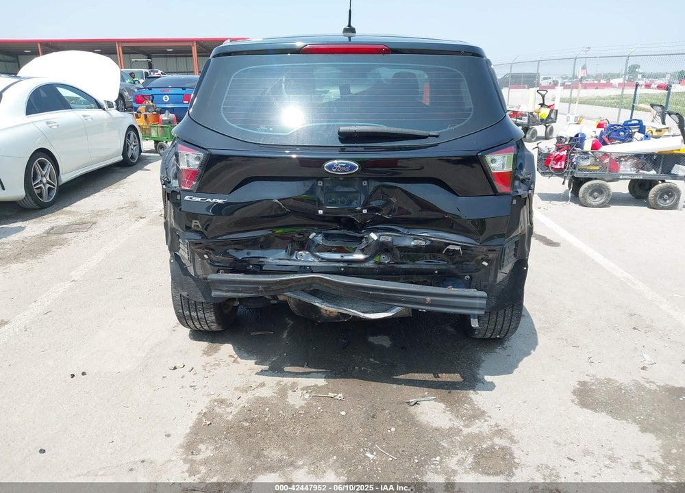 2018 FORD ESCAPE VIN: 1FMCU0F78JUB60610
