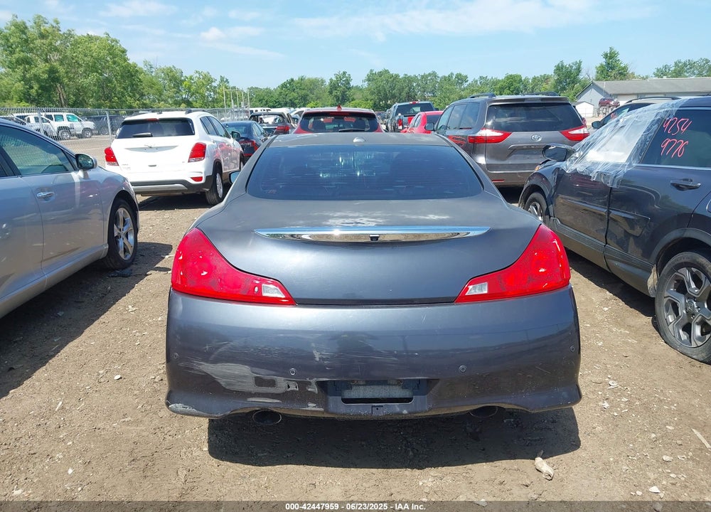 2011 INFINITI G37 VIN: JN1CV6EL0BM260210