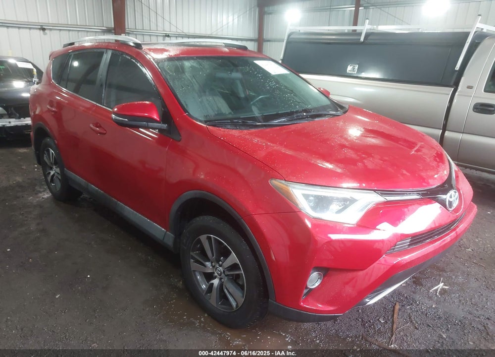 2016 TOYOTA RAV4 XLE VIN: 2T3WFREV0GW275097