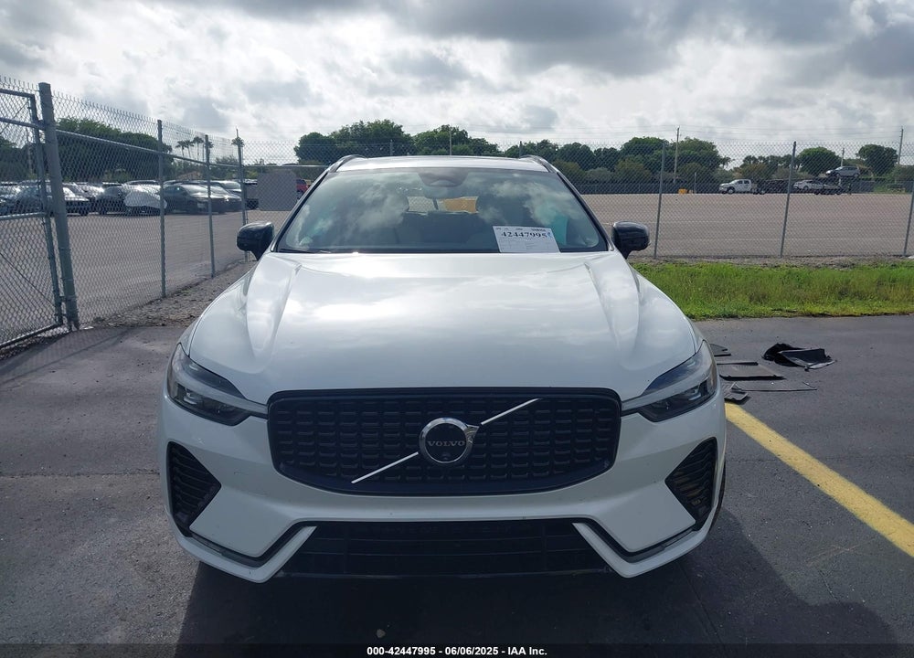 2024 VOLVO XC60 B5 PLUS DARK THEME VIN: YV4L12RL9R1818978