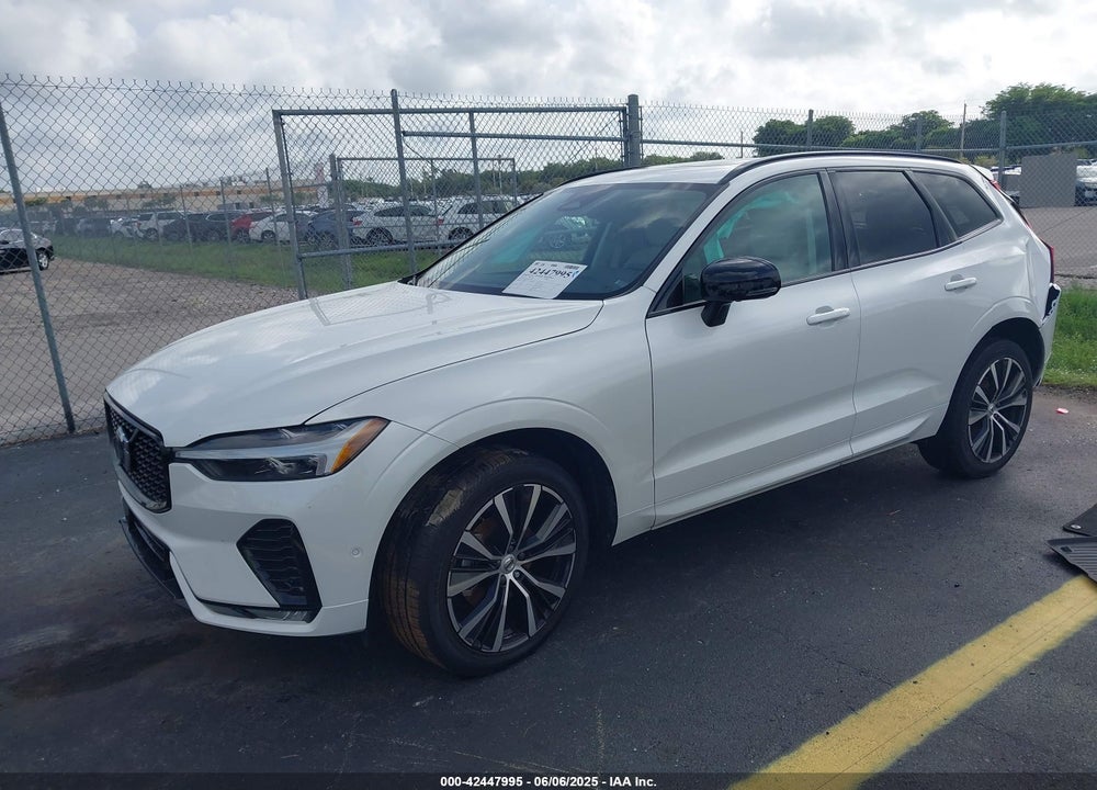 2024 VOLVO XC60 B5 PLUS DARK THEME VIN: YV4L12RL9R1818978