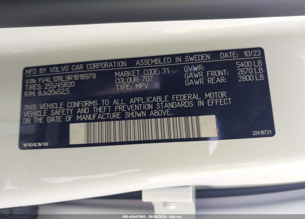 2024 VOLVO XC60 B5 PLUS DARK THEME VIN: YV4L12RL9R1818978