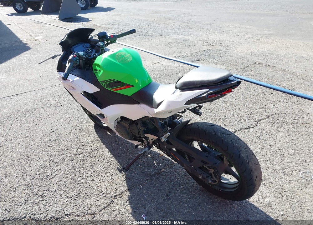 2024 KAWASAKI EX500 H VIN: ML5EXGH15RDA31609
