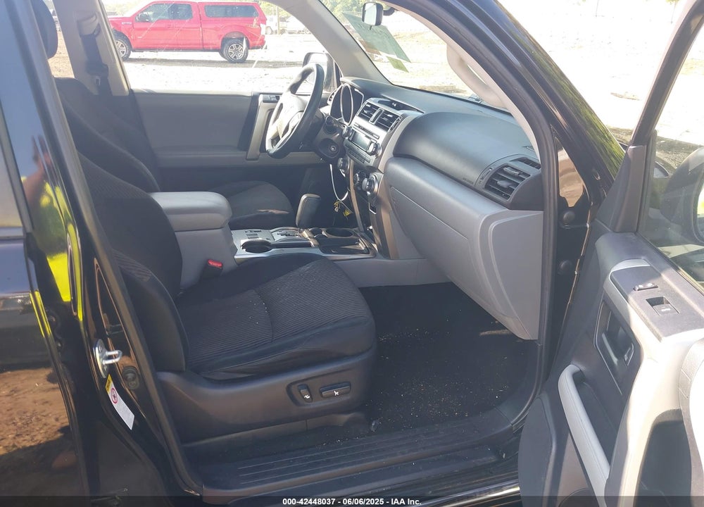 2011 TOYOTA 4RUNNER SR5 V6 VIN: JTEZU5JR7B5026683